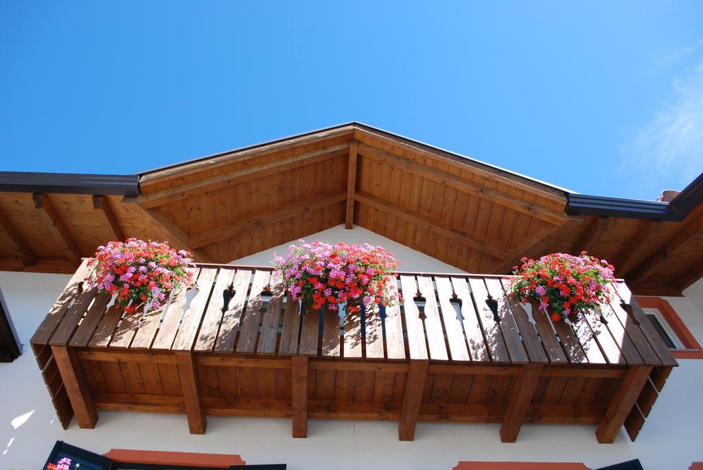 La Montanina Hotel In Val Di Non Malosco Bagian luar foto