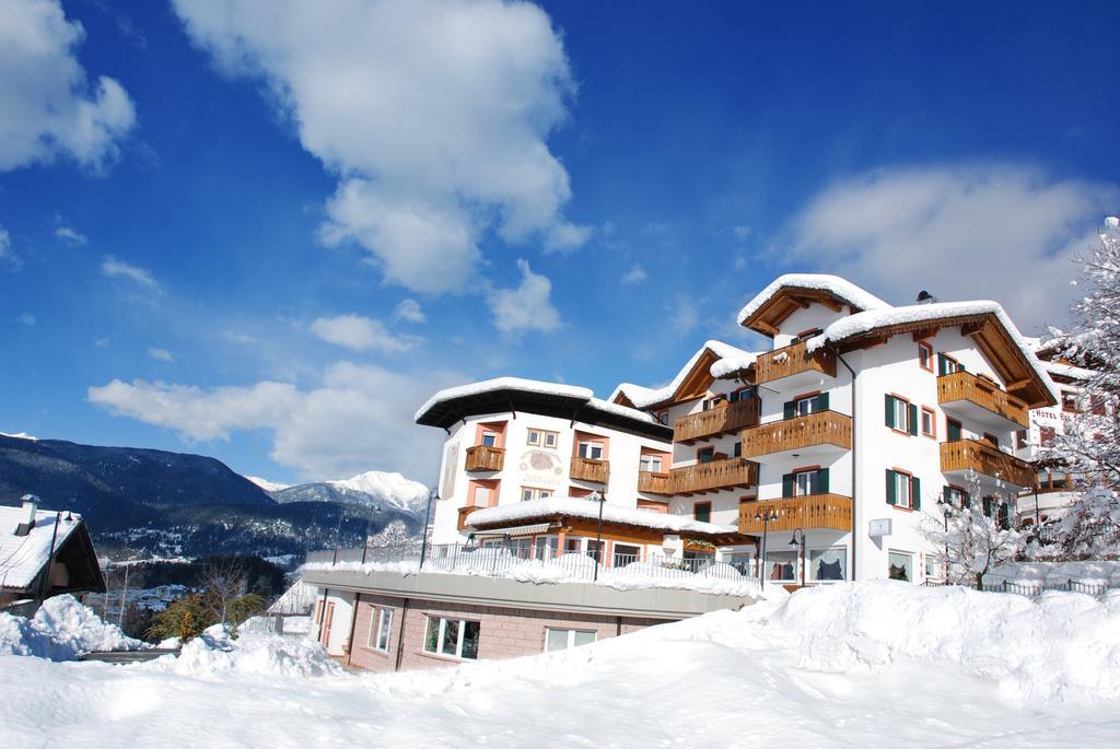 La Montanina Hotel In Val Di Non Malosco Bagian luar foto