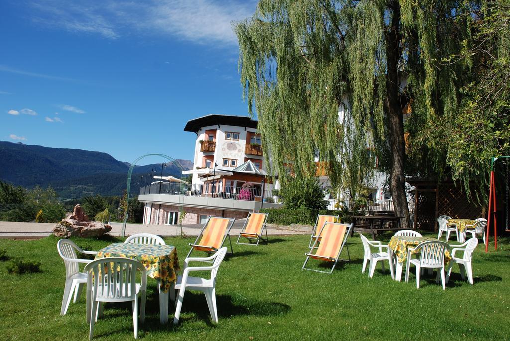 La Montanina Hotel In Val Di Non Malosco Bagian luar foto