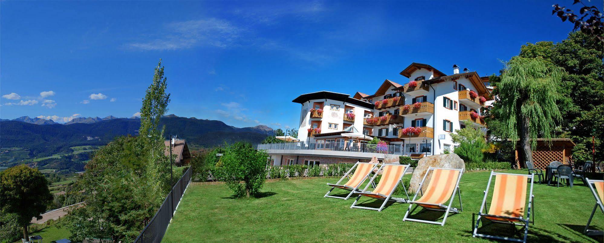 La Montanina Hotel In Val Di Non Malosco Bagian luar foto